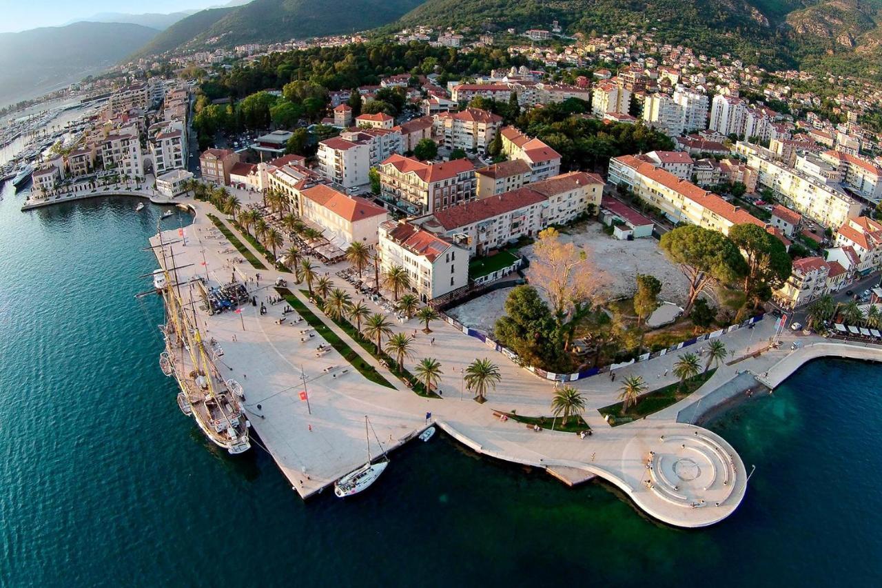 Room Next To Porto Montenegro Тиват Экстерьер фото